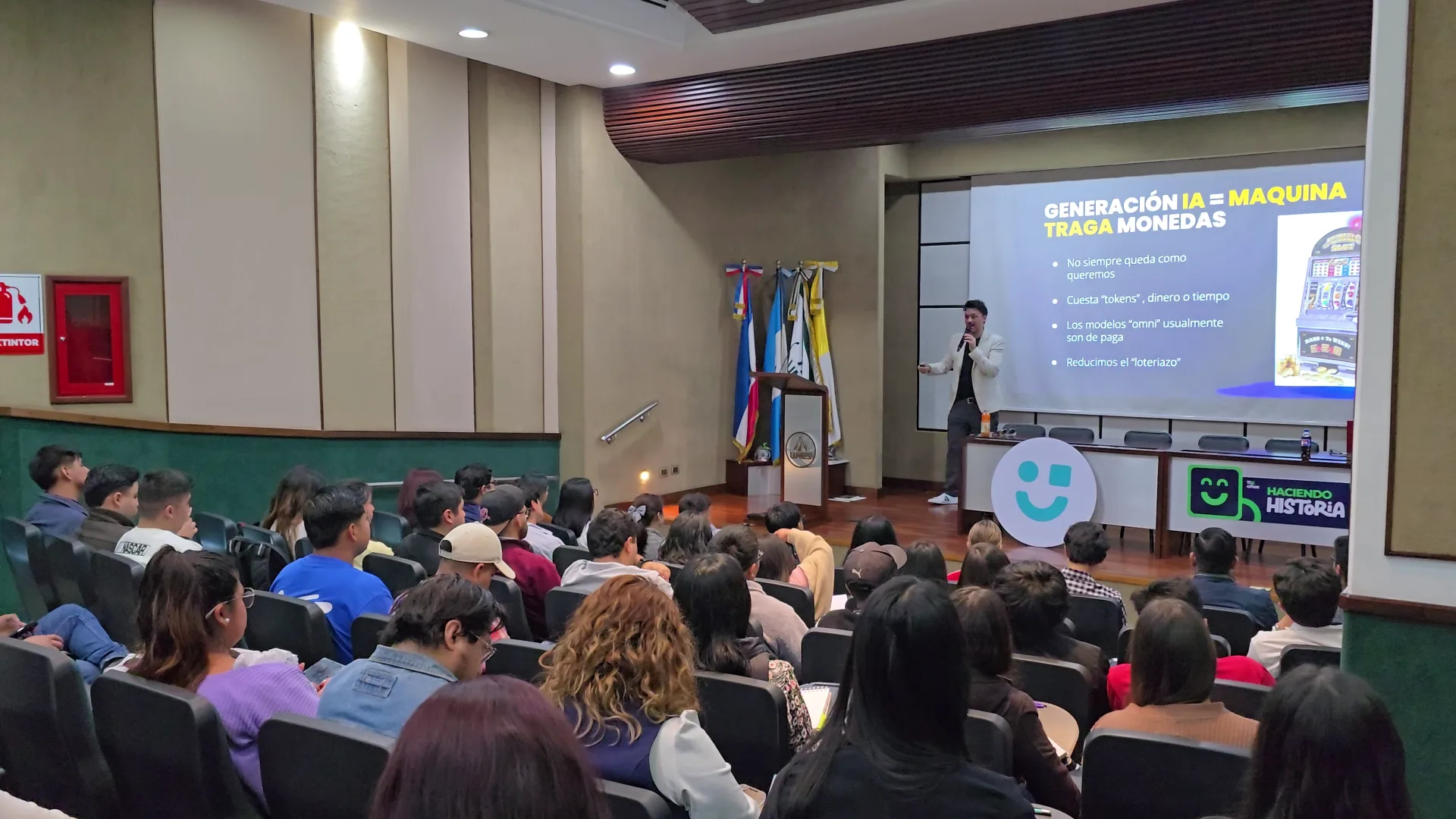 Conferencia publicidad IA en Guatemala - Universidad Mesoamericana